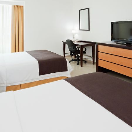 Holiday Inn Express Paraiso - Dos Bocas, An Ihg Hotel Δωμάτιο φωτογραφία